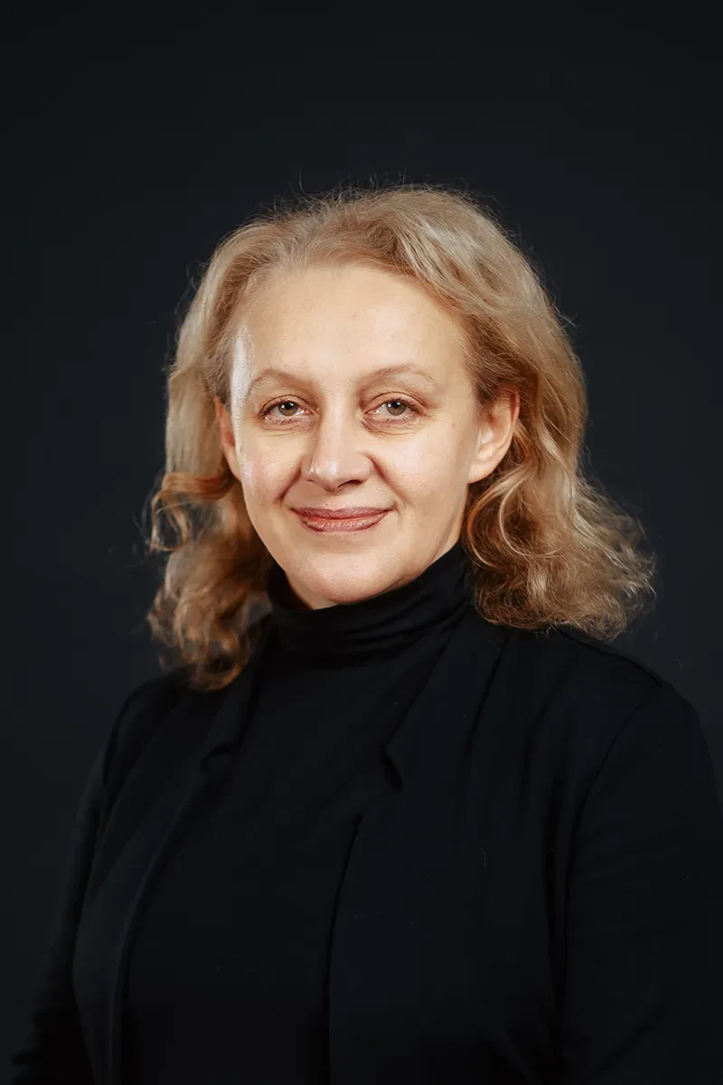 Альміра Усманава